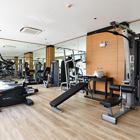 สกายวิว รีสอร์ต ภูเก็ต หาดป่าตอง Hotel Patong ภายนอก รูปภาพ A gym at a hotel